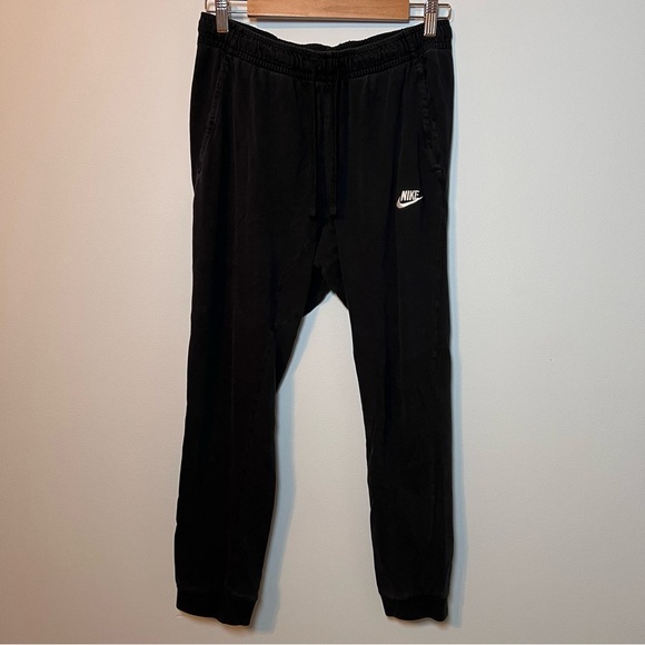 Nike Men’s Joggers Size M Black Sweatpants Lounge Pants - Casual Gym Workout - Picture 1 of 10